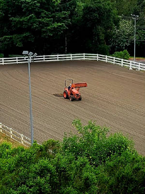 glenwoodfulldressagearena.jpg